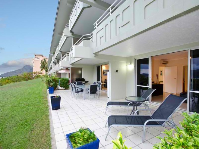 The ground floor Poinciana apartments offer a fantastic indoor and outdoor living, all just a short walk to the Hamilton Island Marina. © Kristie Kaighin http://www.whitsundayholidays.com.au